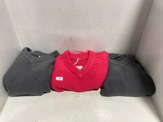 3 X ASSORTED XS ADULT CLOTHING ITEMS TO INCLUDE ALLI V-NECK PULLOVER KNIT JUMPER PINK - SIZE XS - TOTAL RRP £420