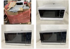 PALLET OF ASSORTED MICROWAVES TO INCLUDE TOSHIBA WHITE MICROWAVE