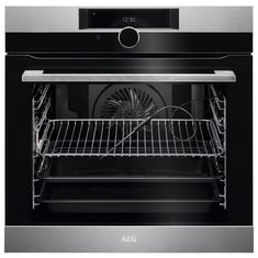 AEG 8000 ASSISTED COOKING PYROLYTIC SELF-CLEANING BUILT IN SINGLE OVEN - MODEL NO. BPK948330M - RRP £1019