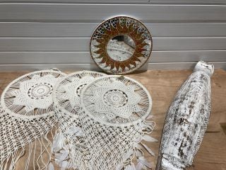 ANCIENT MARINER FURNITURE WHITE DISTRESSEDD CARVED SCROLL AND MOSAIC SUN STYLE MIRRIOR TO INCLUDE 3 X DREAM CATCHERS