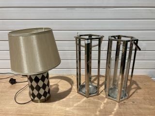 BLACK AND WHITE SPADE CHECKER PATTERN LAMP TO INCLUDE 2 X ASSORTED SQUARE SILVER COLOUR HURRICANE LAMPS