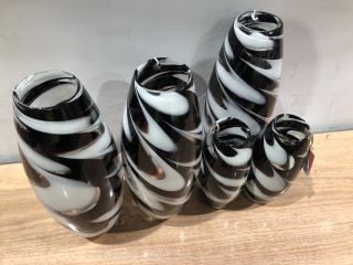 5 X LESSER & PAVEY LIQUORICE VASES