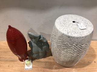 46CM BEIGE CERAMIC STOOL TO INCLUDE RED WALL STEM VASE AND FEBLAND GREY LOVERS STATUETTE