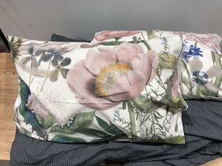 QTY OF ASSORTED BEDDING FLORAL PILLOW COVERS AND PILLOWS WITH DUVET