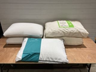 5 X ASSORTED PILLOWS TO INCLUDE 2 X TRUE GEL PILLOWS