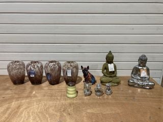 QTY OF ASSORTED ORNAMENTS TO INCLUDE 4 X LESSER AND PAVEY PINK VINCENZA GLASS VASES 2 X ASSORTED BUDDHAS AND LESSER AND PAVEY SUPERNOVA SITTING BULLDOG