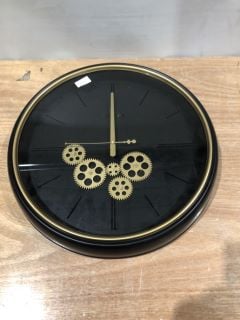 LONDON CLOCK GOLD COLOUR EDGE