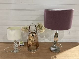 2 X ASSORTED LAMPS TO INCLUDE NOBLE PURPLE SHADE TABLE LAMP TO INCLUDE NICKEL PLATED TINTED GLASS LANTERN