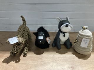 3 X ASSORTED ANIMAL DOOR STOPS TO INCLUDE 1X ANCIENT MARINER FURNITURE PLAYING SEAGRASS DOG