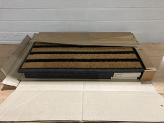 4 X BRUCE STARKE ROCKALL OUTDOOR SCRAPPER MATS WITH RUBBER PINS AND COIR BRUSH RIDGES MATS