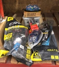 QUANTITY OF ITEMS TO INCLUDE CRESSI - SKYLIGHT GOGGLES SIL ,BLUE METAL: LOCATION - C RACK