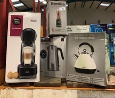 QUANTITY OF KITCHEN & APPLIANCES ITEMS TO INCLUDE BREVILLE BLEND ACTIVE PERSONAL BLENDER & SMOOTHIE MAKER | 350W | 1 PORTABLE BLEND ACTIVE BOTTLE (600ML) | LEAK PROOF LID | BLACK & GOLD [VBL251]: LOC