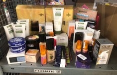 QUANTITY OF HEALTH & BEAUTY ITEMS TO INCLUDE SANCTUARY SPA WELLNESS SLEEP BALM: LOCATION - D