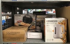 QUANTITY OF KITCHEN & APPLIANCES ITEMS TO INCLUDE KENWOOD ABBEY LUX WATER KETTLE, 360° SWIVEL BASE, FAST BOILING, REMOVABLE FILTER, WATER CAPACITY 1.7L, ZJP05.A0WH, 3000W, PURE WHITE: LOCATION - D