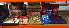 QUANTITY OF FOOD & DRINK ITEMS TO INCLUDE KITKAT CHUNKY MILK CHOCOLATE BAR MULTIPACK, 4 X 40 G: LOCATION - D