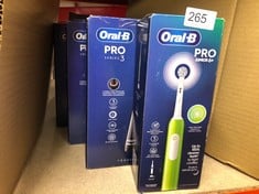 QUANTITY OF ITEMS TO INCLUDE ORAL-B PRO JUNIOR KIDS ELECTRIC TOOTHBRUSH, 1 TOOTHBRUSH HEAD, 3 MODES WITH KID-FRIENDLY SENSITIVE MODE, FOR AGES 6+, GREEN: LOCATION - C RACK