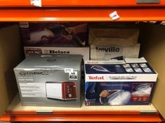 QUANTITY OF ITEMS TO INCLUDE TEFAL STEAM IRON, ULTRAGLIDE ANTI-SCALE PLUS, GREY & PURPLE, FV5872: LOCATION - C RACK