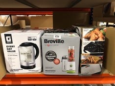 QUANTITY OF ITEMS TO INCLUDE BREVILLE BLEND ACTIVE PERSONAL BLENDER & SMOOTHIE MAKER | 350W | 2 PORTABLE BLEND ACTIVE BOTTLES (600ML) | LEAK PROOF LIDS | WHITE & GREEN [VBL246]: LOCATION - E RACK