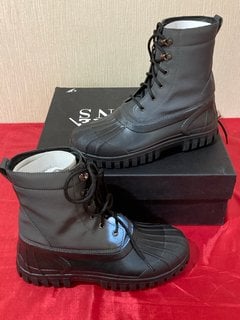 RAINS X DIEMME ANATRA WATERPROOF BOOTS IN BLACK REFLECTIVE - UK 7.5 - RRP £299: LOCATION - LUXURY