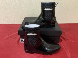 COACH WOMEN'S RIVINGTON SIGNATURE KNIT RAIN BOOTS IN BLACK - UK 7 - RRP £125: LOCATION - LUXURY