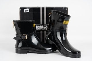 BARBOUR INTERNATIONAL WOMEN'S MUGELLO BIKER WELLIES IN BLACK - UK 8 - RRP £69.95: LOCATION - LUXURY