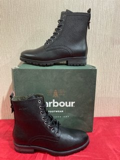 BARBOUR WOMEN'S CHRISTINA LEATHER LACE UP BOOTS IN BLACK - UK 5 - RRP £135: LOCATION - LUXURY