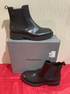 VAGABOND WOMEN'S KENOVA LEATHER CHUNKY CHELSEA BOOTS IN BLACK - UK 6 - RRP £120: LOCATION - LUXURY