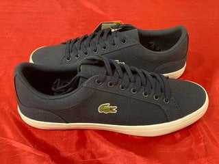 LACOSTE MEN'S LEROND BL 2 CANVAS TRAINERS IN NAVY - UK 9 - RRP £70: LOCATION - LUXURY