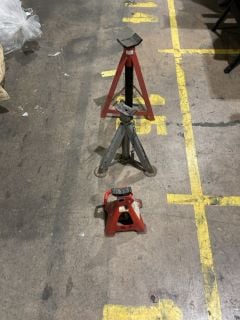 X 2 AXLE STANDS