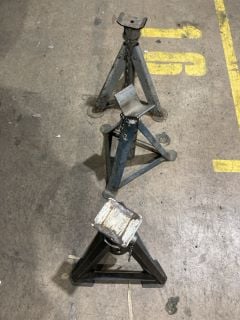 X 3 BLACK AXLE STANDS