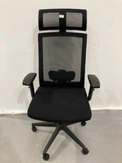 ERGONOMIC OFFICE CHAIR SONGMICS OBN55 BLACK .