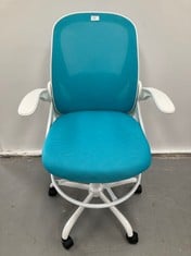 BLUE AND WHITE OFFICE CHAIR.