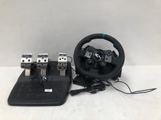 LOGITECH G923 TRUEFORCE STEERING WHEEL AND PEDALS P.V.P 324,88€ (DAMAGED STEERING WHEEL AND PEDALS).