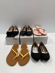 5 X SHOES VARIOUS MAKES, MODELS AND SIZES INCLUDING PINK HAVAIANAS SIZE 39-40 - LOCATION 23A.