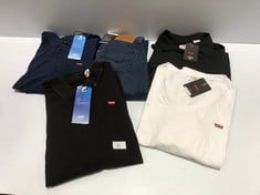 5 X LEVIS BRAND CLOTHING INCLUDING BLACK POLO SHIRT SIZE XL - LOCATION, 49B.