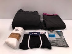 5 X SPORTSWEAR VARIOUS MODELS AND SIZES INCLUDING UMBRO-LOCATION 11B SOCKS.