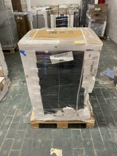 1X PALLET WITH TOTAL RRP VALUE OF £508 TO INCLUDE 1X ESSENTIALS ELECTRIC COOKERS MODEL NO CUE CFSESV18, 1X CANDY WASHING MACHINES MODEL NO CS 14102D W4/1-80 (TRADE CUSTOMERS ONLY)