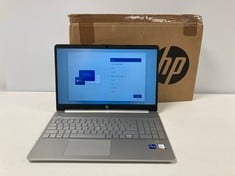 LAPTOP HP 15S-FQ5004SF 512 GB (ORIGINAL RRP - €559.00) IN BLACK. (WITH BOX AND CHARGER, KEYBOARD WITH FOREIGN LAYOUT). I7-1255U, 16 GB RAM, , INTL IRIS XE GRAPHICS [JPTZ7705].