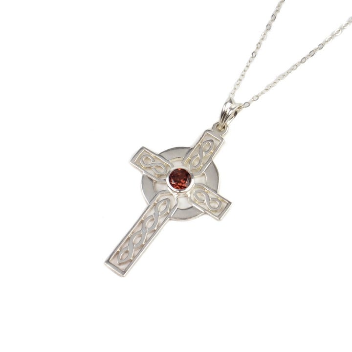 Silver Red Stone Celtic Cross Pendant, 4.5x2.5cm and Fine Chain, 45cm, total weight 4.7g (VAT Only Payable on Buyers Premium)