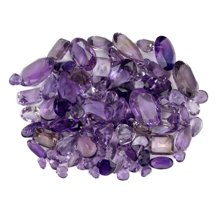 303.25ct Amethyst Faceted Mixed-cut Parcel of Gemstones, mixed