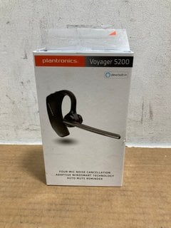 6 X PLANTRONICS BLUETOOTH HEADSETS VOYAGER 5200: LOCATION - B1