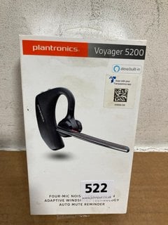 6 X ASSORTED BLUETOOTH HEADSETS TO INCLUDE PLANTRONICS VOYAGER 5200 BLUETOOTH HEADSET: LOCATION - B1