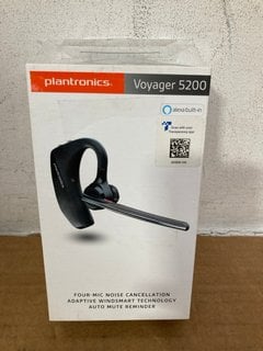 6 X PLANTRONICS VOYAGER 5200 BLUETOOTH HEADSETS: LOCATION - B1