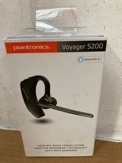 6 X PLANTRONICS VOYAGER 5200 BLUETOOTH HEADSETS: LOCATION - B1