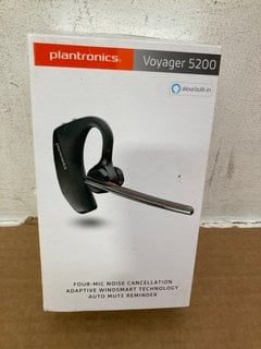 6 X PLANTRONICS VOYAGER 5200 BLUETOOTH HEADSETS: LOCATION - B1