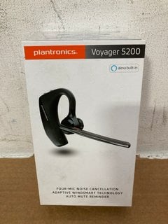 6 X PLANTRONICS VOYAGER 5200 BLUETOOTH HEADSETS: LOCATION - B1