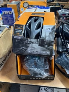 COMMUTER HELMET IN SILVER SIZE: 58-62CM TO INCLUDE E-BIKE HELMET IN BLUE SIZE: 55-61CM: LOCATION - B1