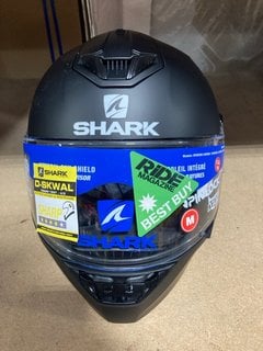 SHARK HELMETS D-SKWAL 2 BLANK MAT MOTORCYCLE HELMET IN MAT BLACK: LOCATION - B1