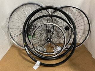 6 X ASSORTED BIKE WHEELS TO INCLUDE RYDE Andra 29D BIKE WHEEL WITH NO SPOKES SIZE 29 C X 622: LOCATION - B1