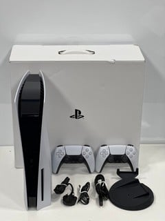 SONY PLAYSTATION 5 825 GB GAMES CONSOLE IN WHITE: MODEL NO CFI-1216A (WITH BOX AND ACCESSORIES TO INCLUDE AN EXTRA DUAL SENSE WIRELESS CONTROLLER, SOME SLIGHT COSMETIC MARKS ON CASING) [JPTM127192] T